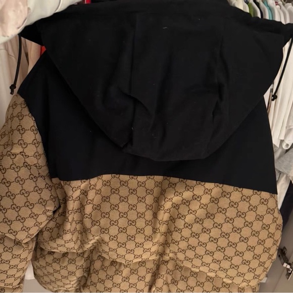 The North Face Kids Beige and Black Puffer Jacket - Picture 3 of 8